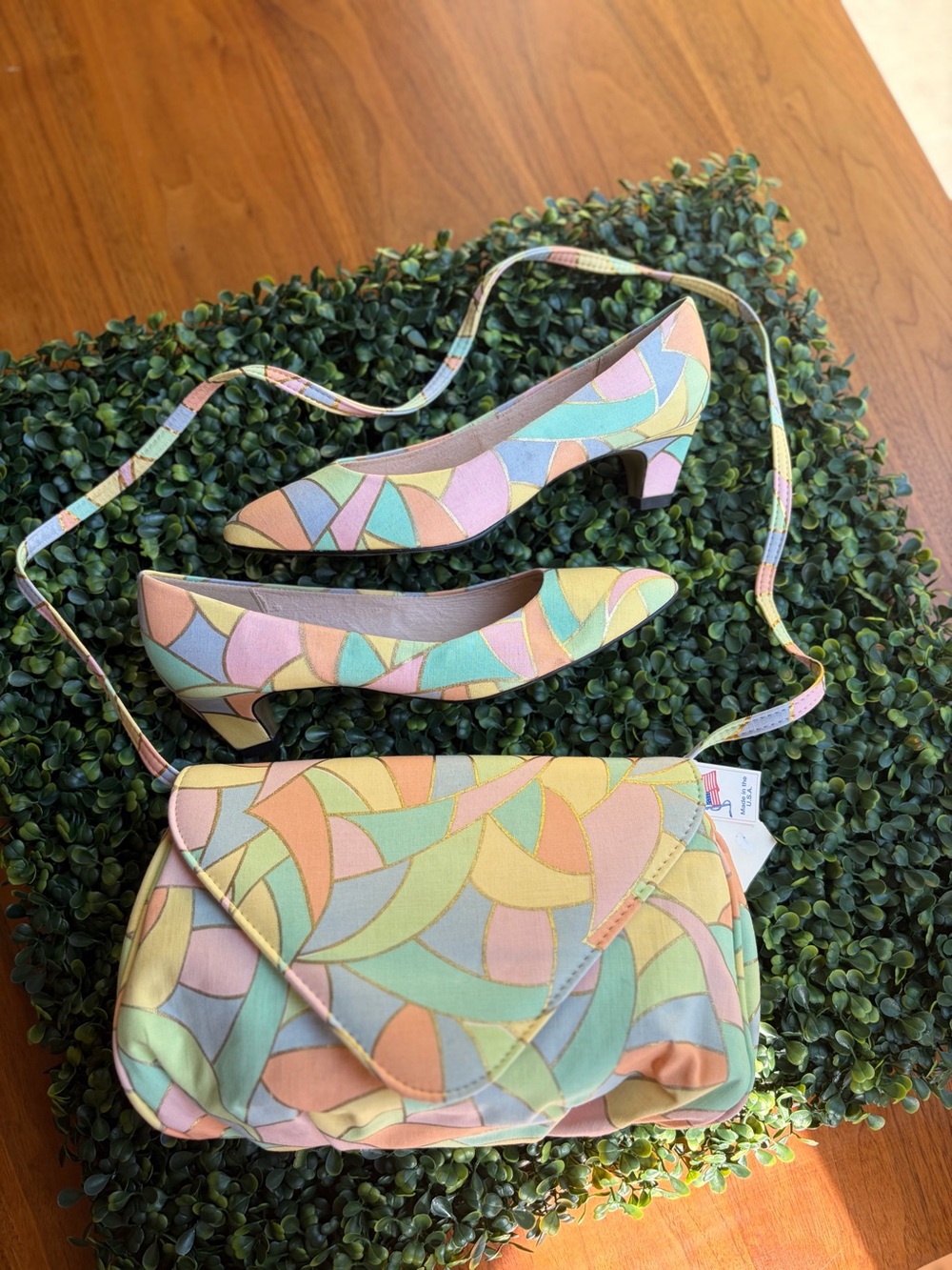 Vintage Naturalizer Pastel Pumps 8 AAAA & Matching Purse Set